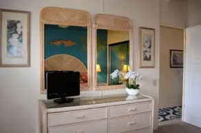 Oceanfront Condo! Turtles and Beautiful Sunsets! - Image 5