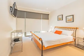 3 Bedroom Townhouse - Pool and Tennis Court Access - Image 5