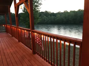 Gorgeous Riverfront 5 Bedroom 2 Bath/Current River - Image 5