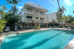 Apartment 15 @ Tropical Reef: 2 mins to beach - Image 2