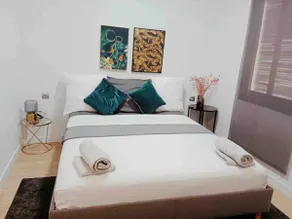CHIC Barcelona Apartments_ Free Parking - Image 5