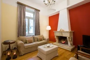 Acropolis Neoclassical Mansion by YHA - Image 3