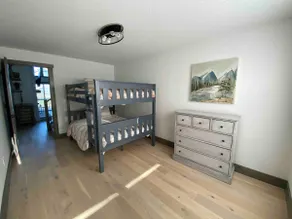 Mountain home with stunning views! - Image 5