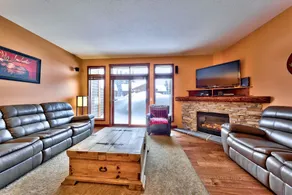 Luxury Woodhaven Ski-In/Ski-Out Chalet | Sleeps 8 - Image 2