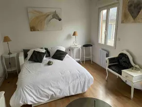 Typical townhouse in the city center. 2 bedrooms - Image 4