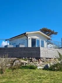 Newly-built attic apartment with sea view. - Image 3