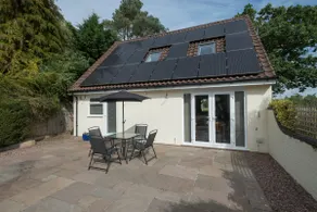 Comfortable holiday cottage with country views. - Image 2