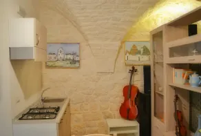 TEACHER'S HOUSE - Image 2