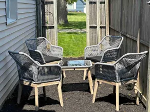 Cozy Getaway | 2BR Downtown Maumee & Riverwalk - Image 4