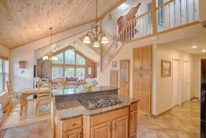 Cabin On NAT'L FOREST! LAKE & CREEK minutes away! - Image 5
