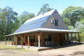 Kookaburra Cottage at Woodlane Cottages Lovedale - Image 2