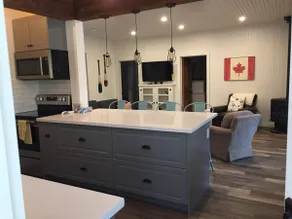 Newly renovated four bedroom Muskoka cottage - Image 3