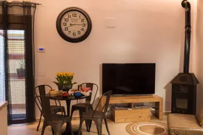Panorama Suite: Tranquility, Style, Parking - Image 4