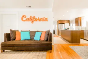 Centrally Located Historic Hollywood Cottage - Image 3