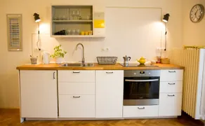 Jazmin's cute and stylish apartment - Image 5