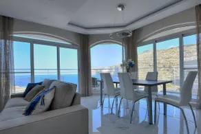 Designer Finished SeaView Apartment - Image 4