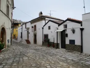 DIRUTA CHURCH VACATION HOUSE - Image 3