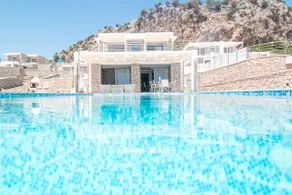 Gregorys Luxury Villa in Kallithea - Image 2