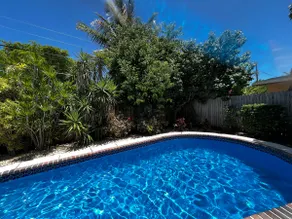 Family Home w/Pool Under a Mile to Beach/Golf - Image 5