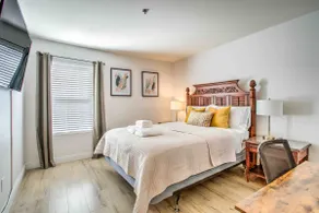Near Convention Center/Casino Drive/2 Bedroom Apartment/Free Parking/High Speed Wi-Fi/Pool & Gym - Image 4