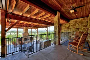 Modern Hill Country Retreat - Image 4