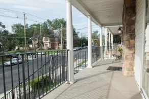 Home Away from Home - 3 Bedroom 2 Bath Apartment! - Image 4