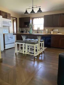 Central A/C, Smart TV. Deck, Grill, Comfy Beds. - Image 3