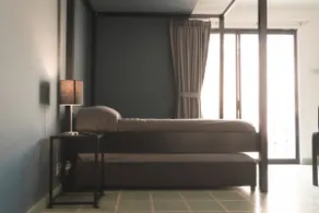 Bright apartment with balcony in downtown León - Image 4