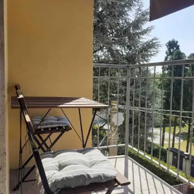 Apartment near downtown - Image 2