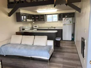 Lake Front Cottage - Image 2