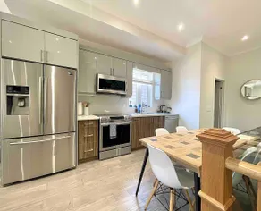 Modern 3-BR Luxury Home w/ Yard, Patio, Parking - Image 5
