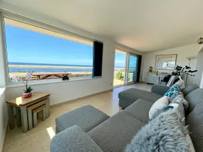 Panoramic Sea Views & Luxury: Coastguards Retreat - Image 3