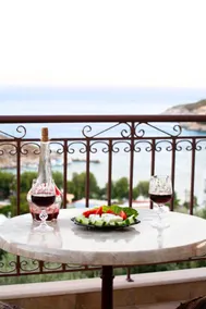 NIKIS SEASIDE HOUSE - Image 3
