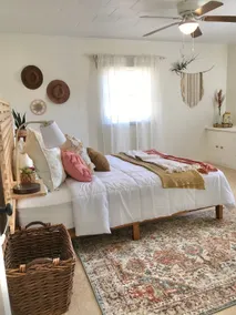 Charming Home Steps away from Silver Springs - Image 5