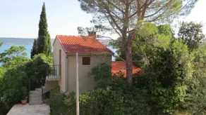 Dobrila - Vacation home with direct access to the sea - Image 5