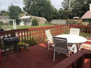 (OT1-1) Vintage Vibe: Driveway+King Bed+Deck/Yard - Image 5