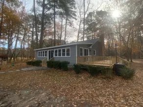 Restful River House-private dock- on a golf course-5 mins to downtown Kilmarnock - Image 3