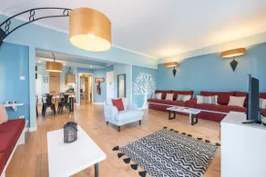 Diamond Home 2 | Style & Value, 20' to Acropolis - Image 2