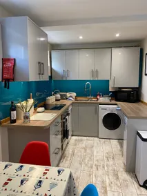 A unique 2 bedroom retreat in the heart of Cowes - Image 4