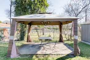 Curated Vintage Cottage with Backyard Patio - Image 4