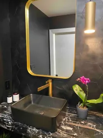 Luxury 2 Bedroom Condo in Downtown Norfolk - Image 3