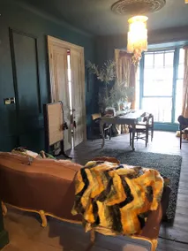 Beachfront apartment , eclectic interiors ! - Image 5