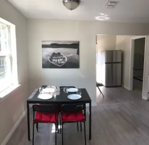 Pearl Street Cottage-Perfect Location Near Square! - Image 5