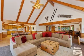 Heavenly Pines Lodge w/Hot Tub, AC and mtn views - Image 4