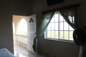DIAMOND IN THE RUFF GUEST HOUSE 4BD - Image 4