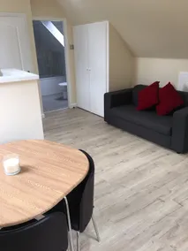 Bright, modern apartment in Linlithgow - Image 4