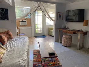 Bohemian bayside bungalow - Image 2