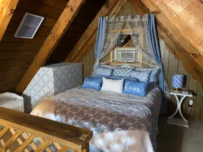 Cabin on Main - Image 3