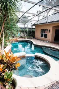 * Luxury Pool * Hot Tub * 86 Inch TV * - Image 5
