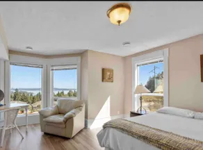 Ocean view, pet friendly lower suite sleeps 10# - Image 4
